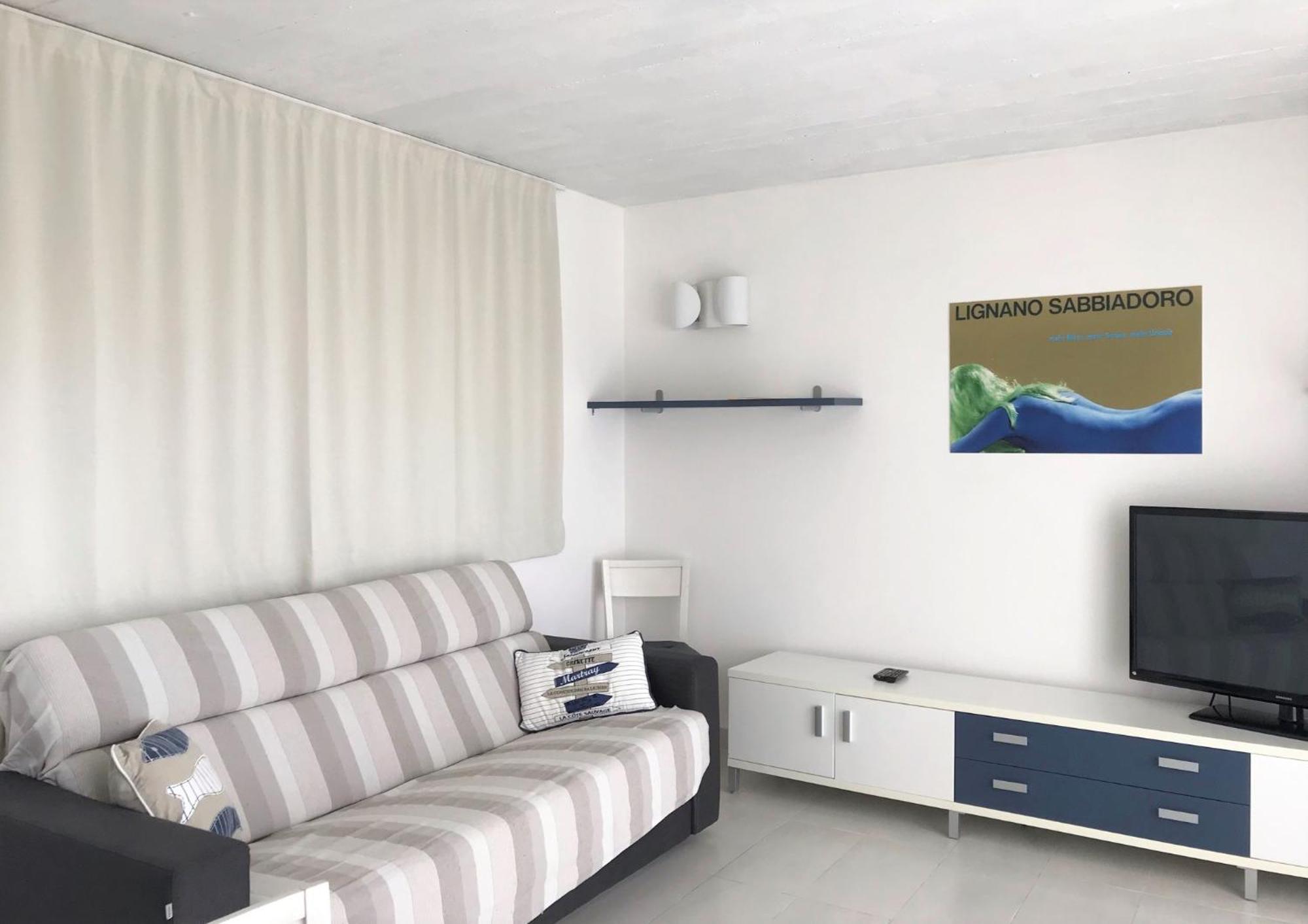 Appart-Hotel Holiday Lignano Sabbiadoro Phòng bức ảnh
