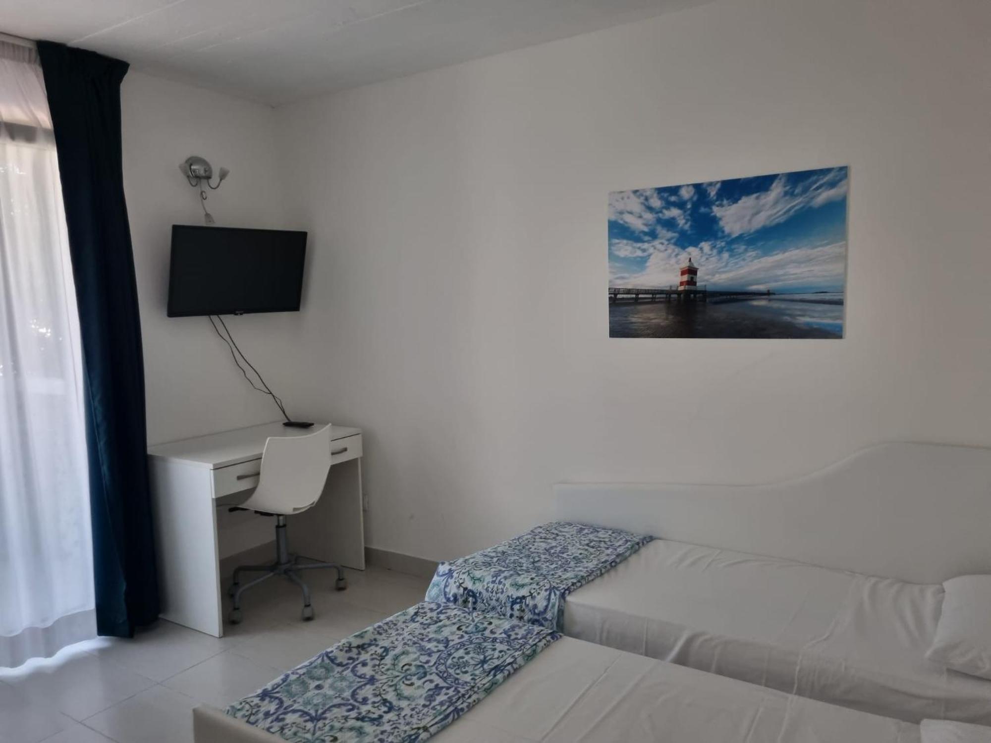 Appart-Hotel Holiday Lignano Sabbiadoro Ngoại thất bức ảnh